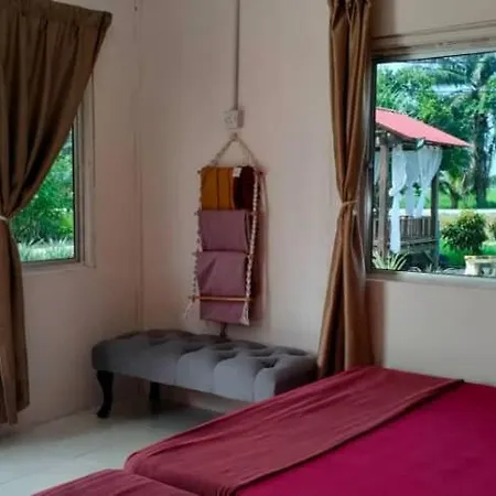 Izz Homestay Sawah Padi Sungai Besar ! Room photo